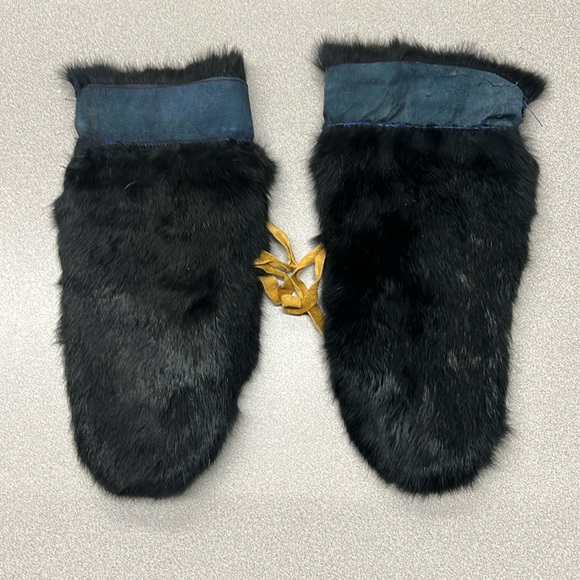 New Black Rabbit Fur Mittens - Picture 3 of 10
